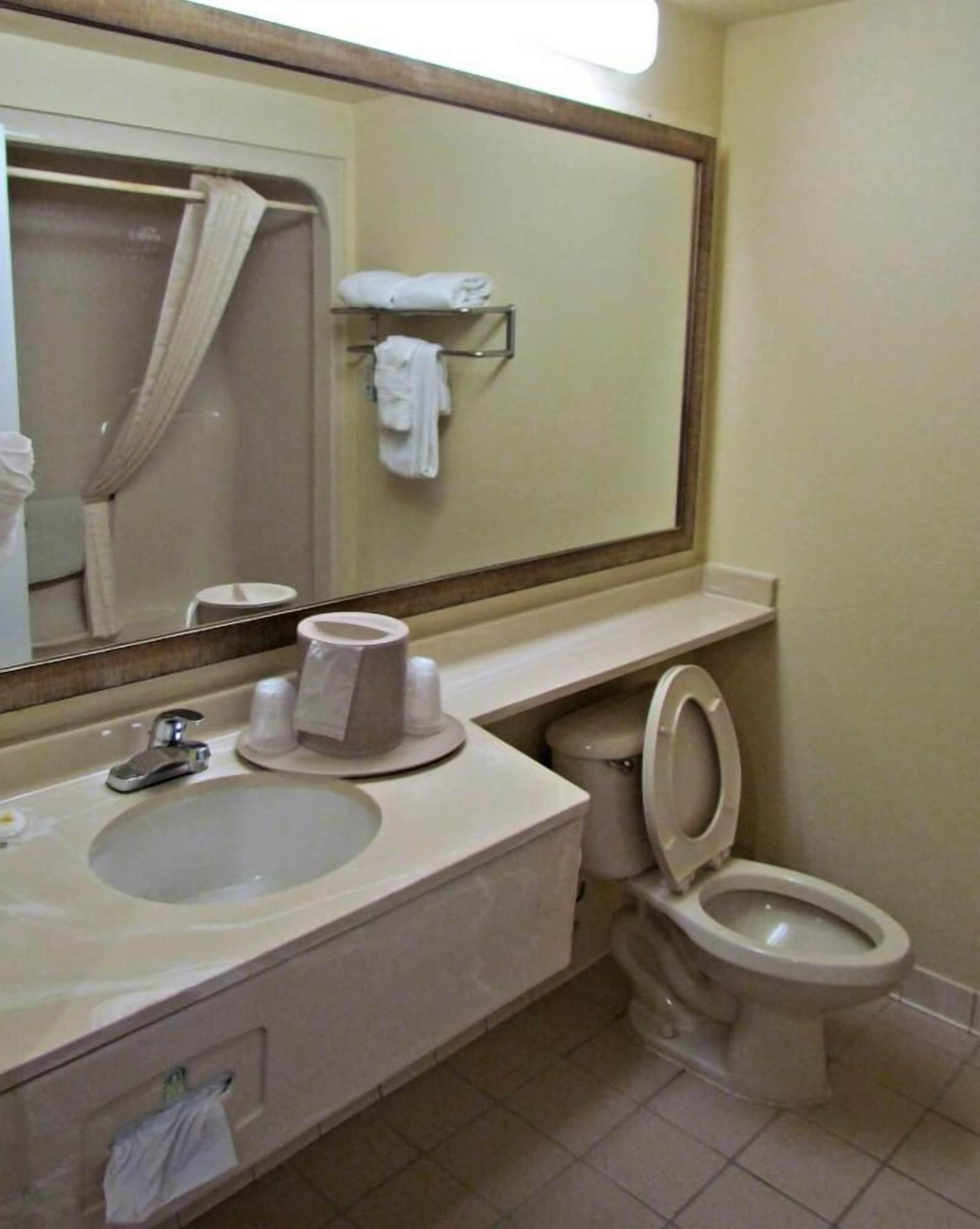 Comfort Inn & Suites Ftjackson Maingate Columbia Bagian luar foto