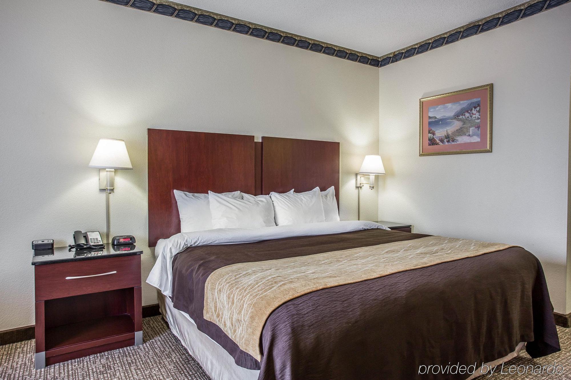 Comfort Inn & Suites Ftjackson Maingate Columbia Bagian luar foto
