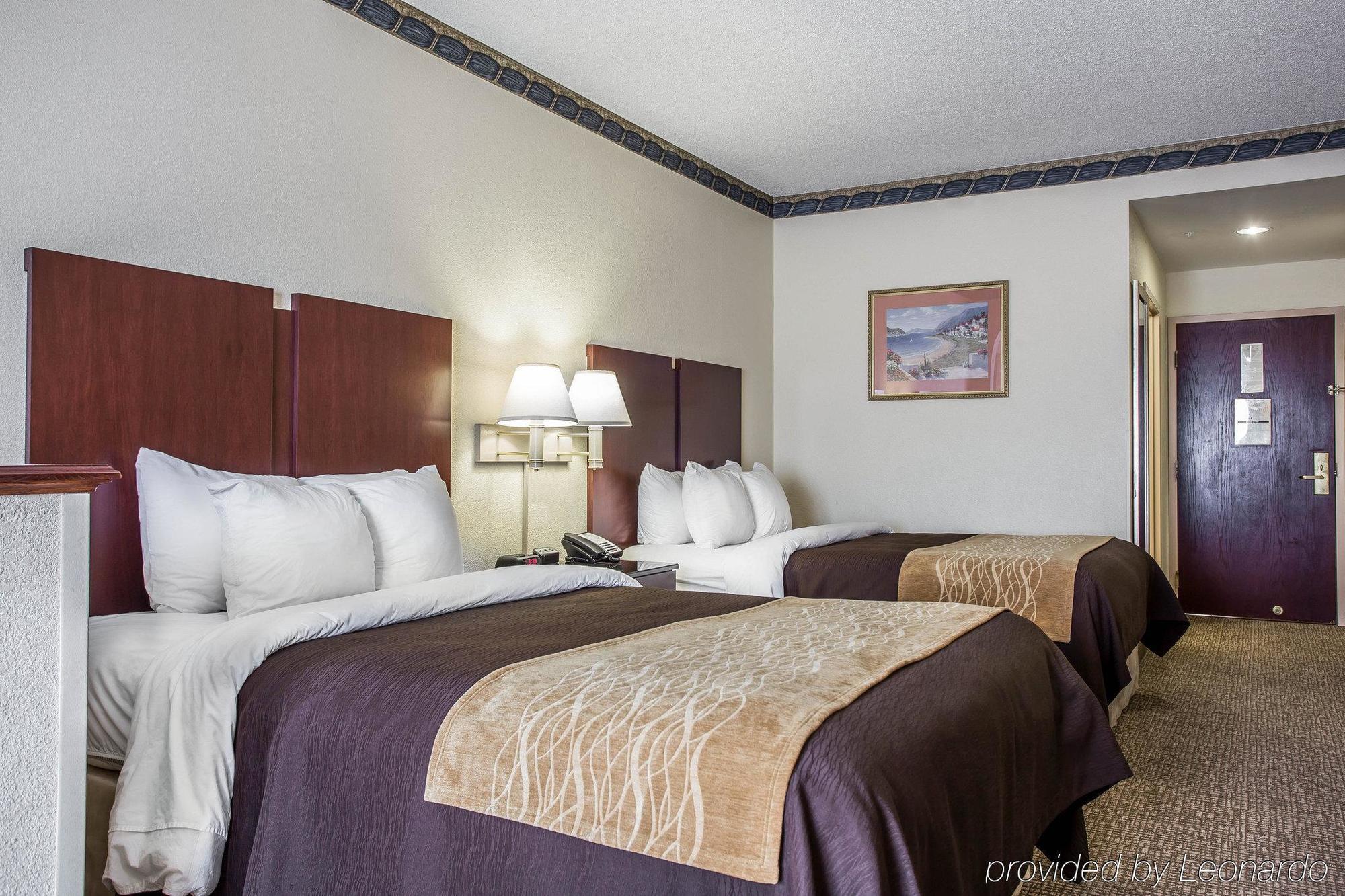 Comfort Inn & Suites Ftjackson Maingate Columbia Bagian luar foto
