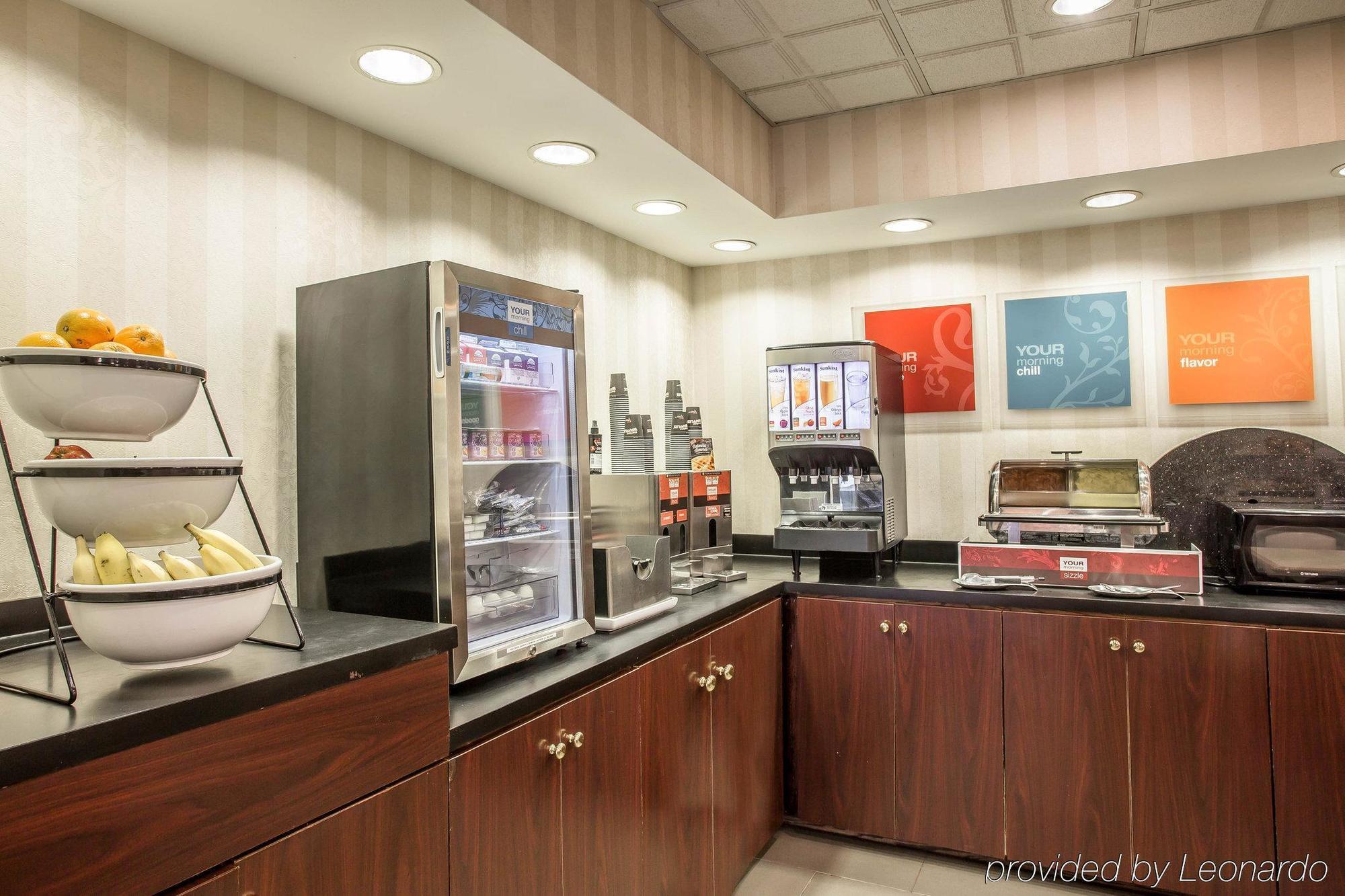 Comfort Inn & Suites Ftjackson Maingate Columbia Bagian luar foto