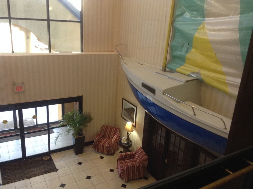 Comfort Inn & Suites Ftjackson Maingate Columbia Bagian luar foto