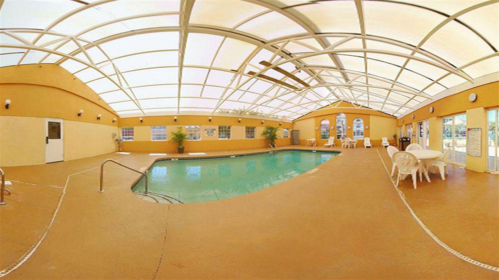 Comfort Inn & Suites Ftjackson Maingate Columbia Bagian luar foto