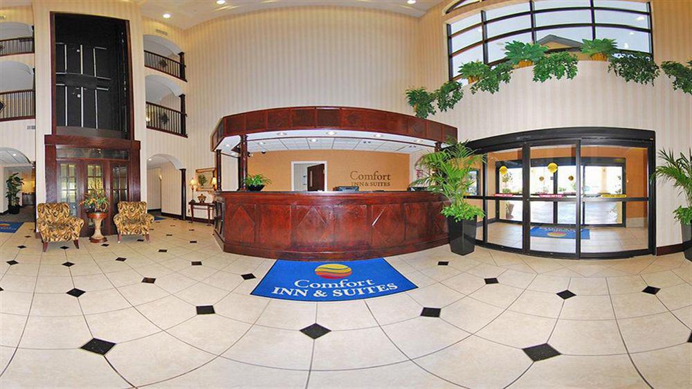 Comfort Inn & Suites Ftjackson Maingate Columbia Bagian luar foto